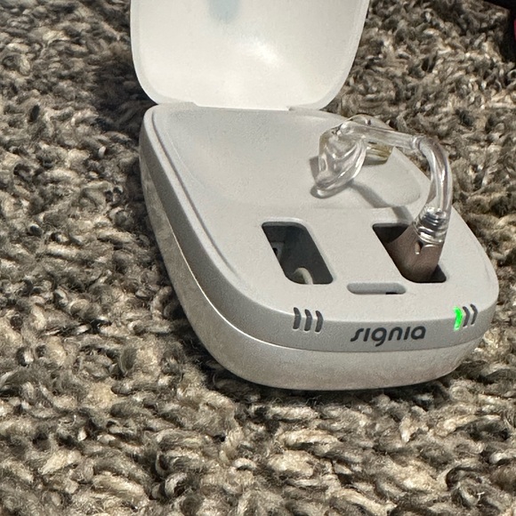 single signia c&g 3x hearing aid left ear 1x - Picture 7 of 9
